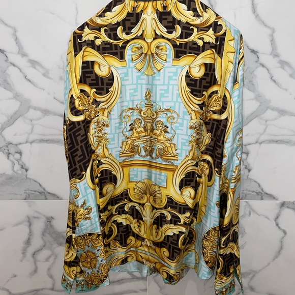 Versace Limited Edition Men’s Silk shirt - Picture 6 of 9